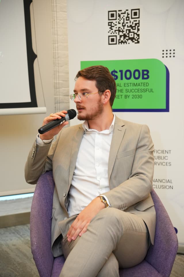 Startup pitch showcase